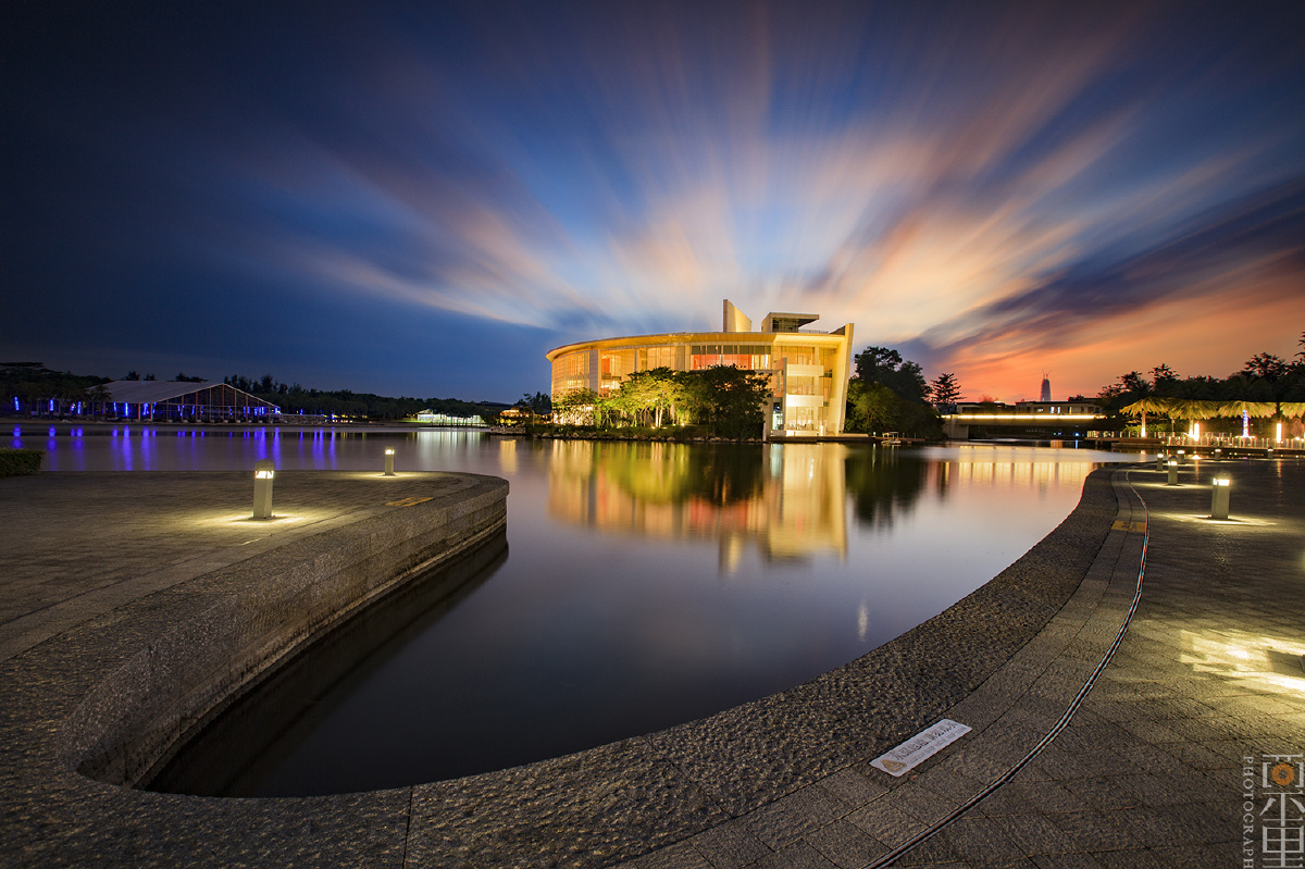 让晚风轻轻吹送了落霞 - 建筑, 色彩, 情绪, 佳能