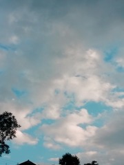 435768