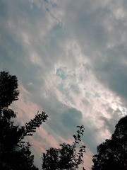 435758