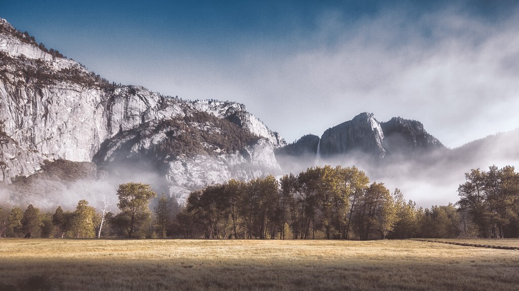 早上清晨的Yosemite Valley 山谷