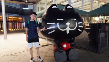 001
