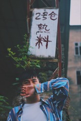 001