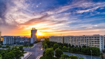 建工晚霞