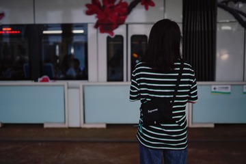 001