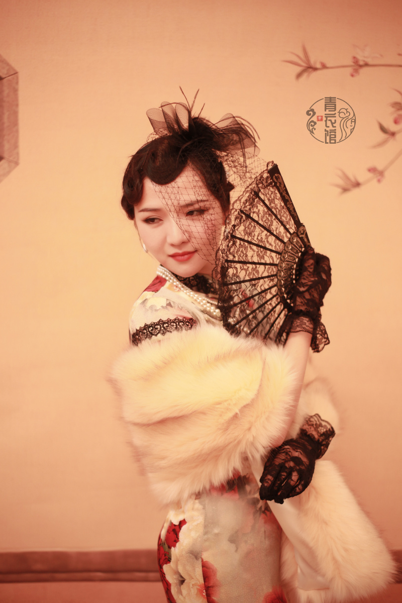 军阀太太旗袍美人青衣馆出境纤纤