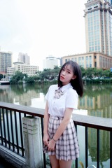 1405322