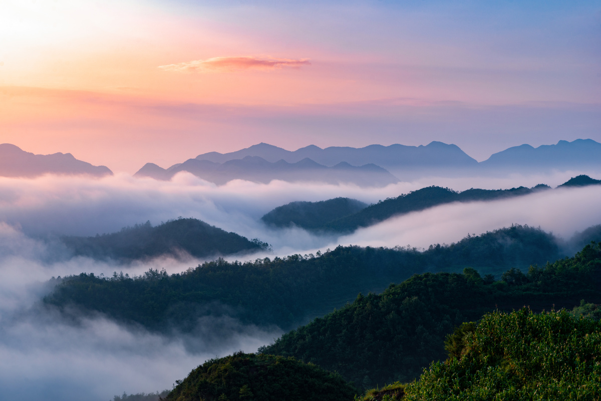 拍摄于乌蒙山革命老区云南省镇雄县.曦山人关注