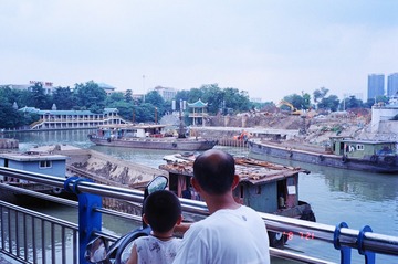 37580001