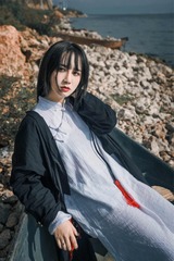 001
