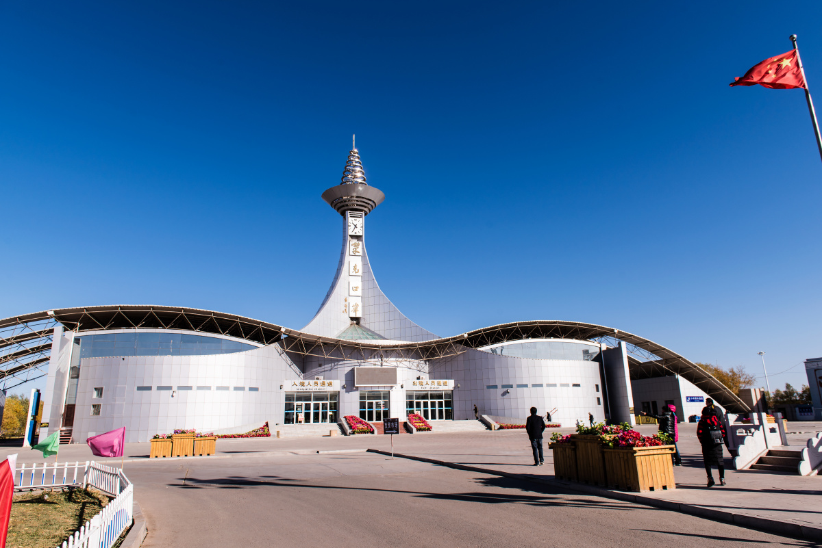 内蒙古阿拉善盟额济纳旗策克口岸