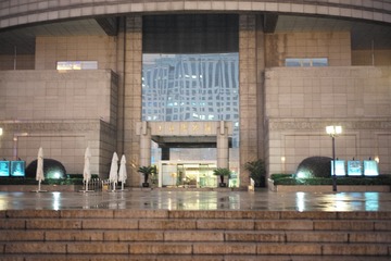 L1008841