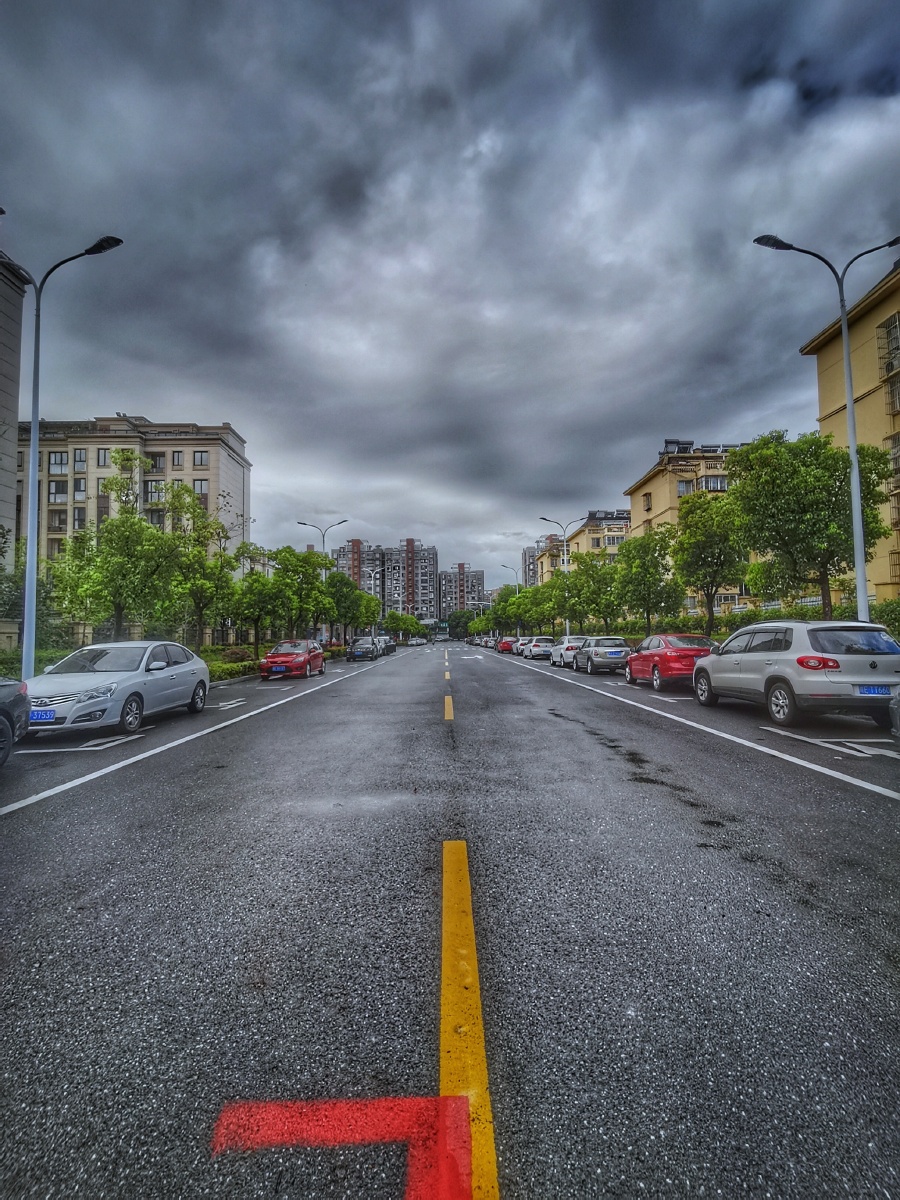 暴风雨来临之前