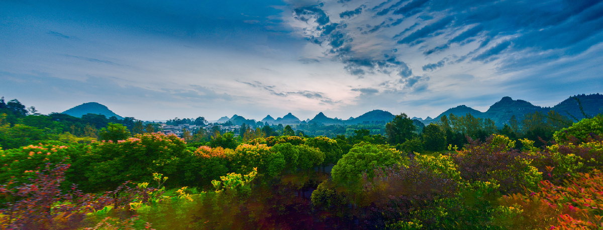 景区远眺贵州贞丰县双乳峰风景区