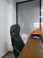 1000242830