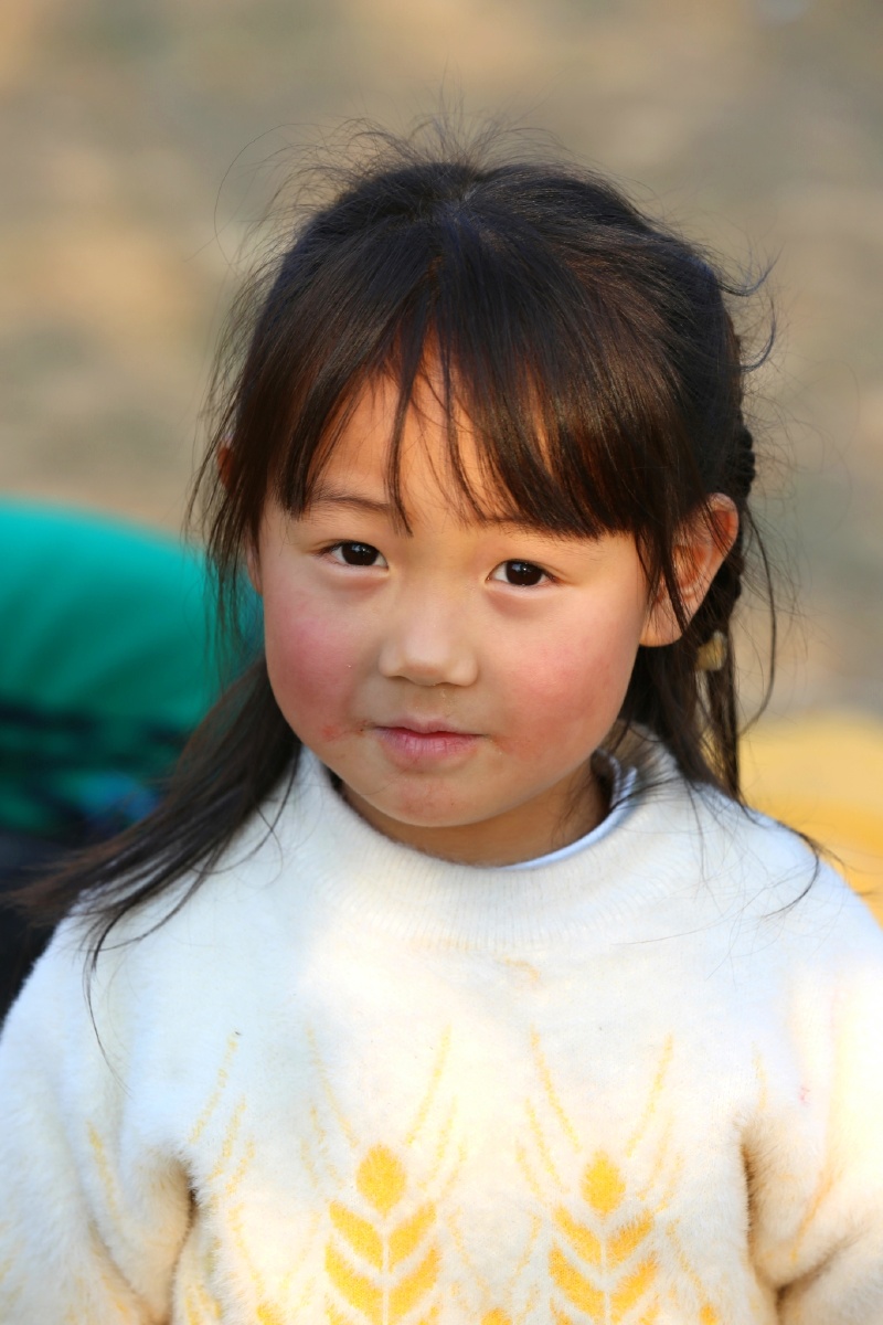 水汪汪的大眼睛红扑扑的小脸蛋家庭的希望人类的未来