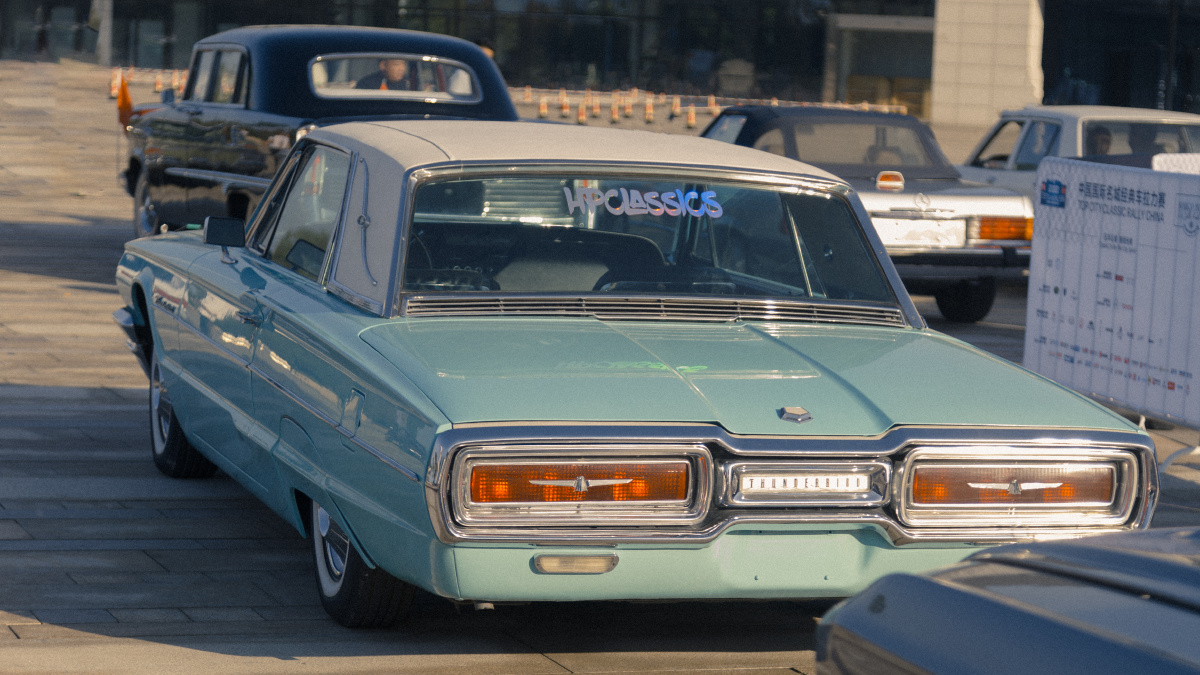 1964年第四代福特雷鸟