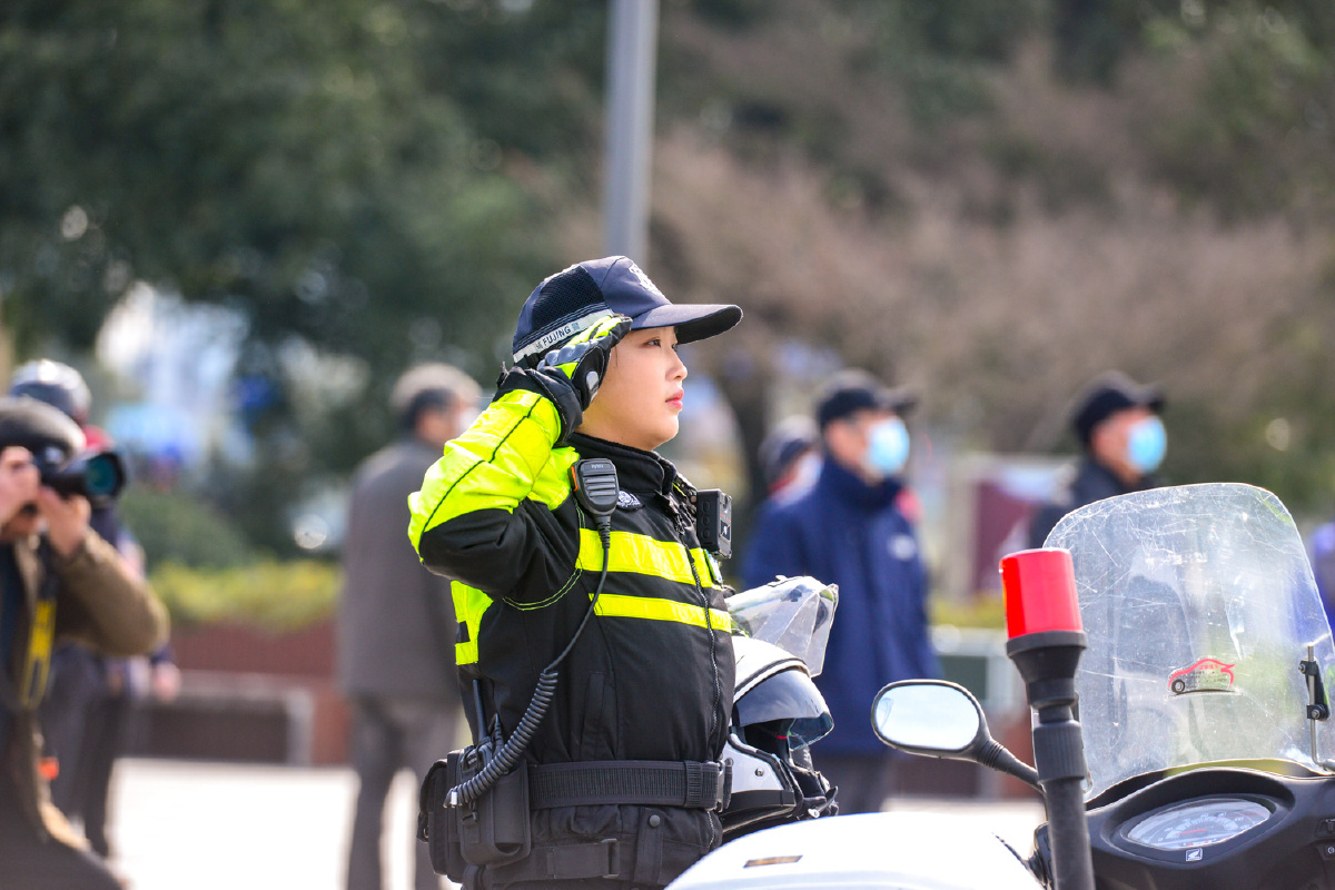 美女铁骑队员最美警花