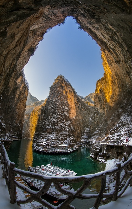 山西壶关八泉峡的冬季,犹如一个童话世界