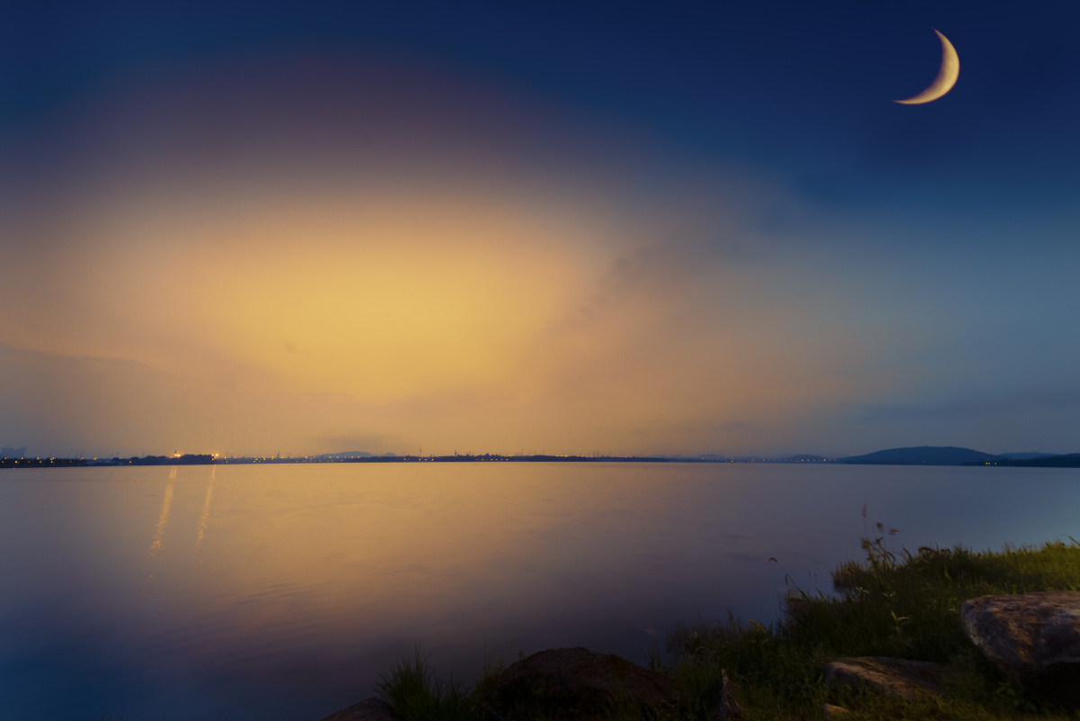 武汉东湖日月同晖 曾院平摄影