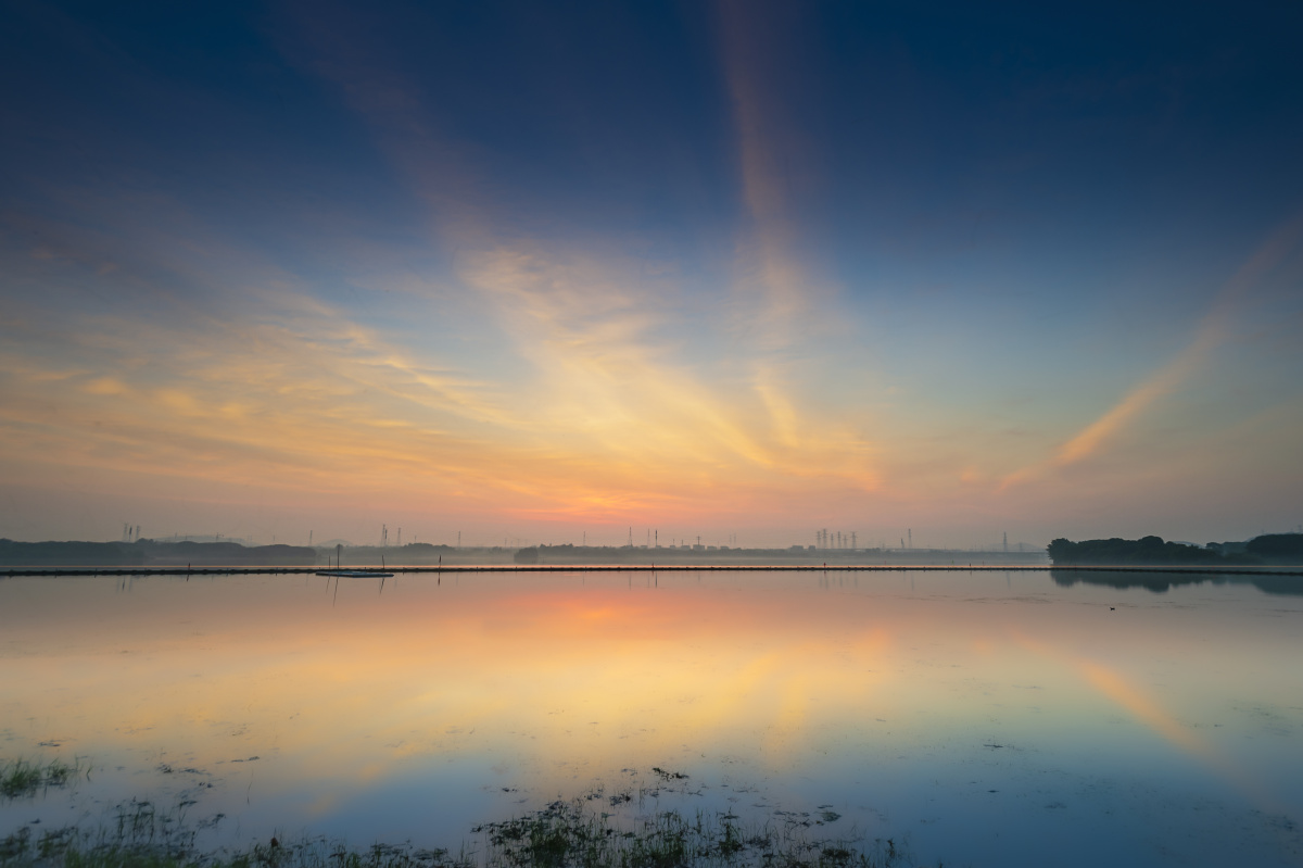 武汉东湖朝霞飞舞曾院平摄影