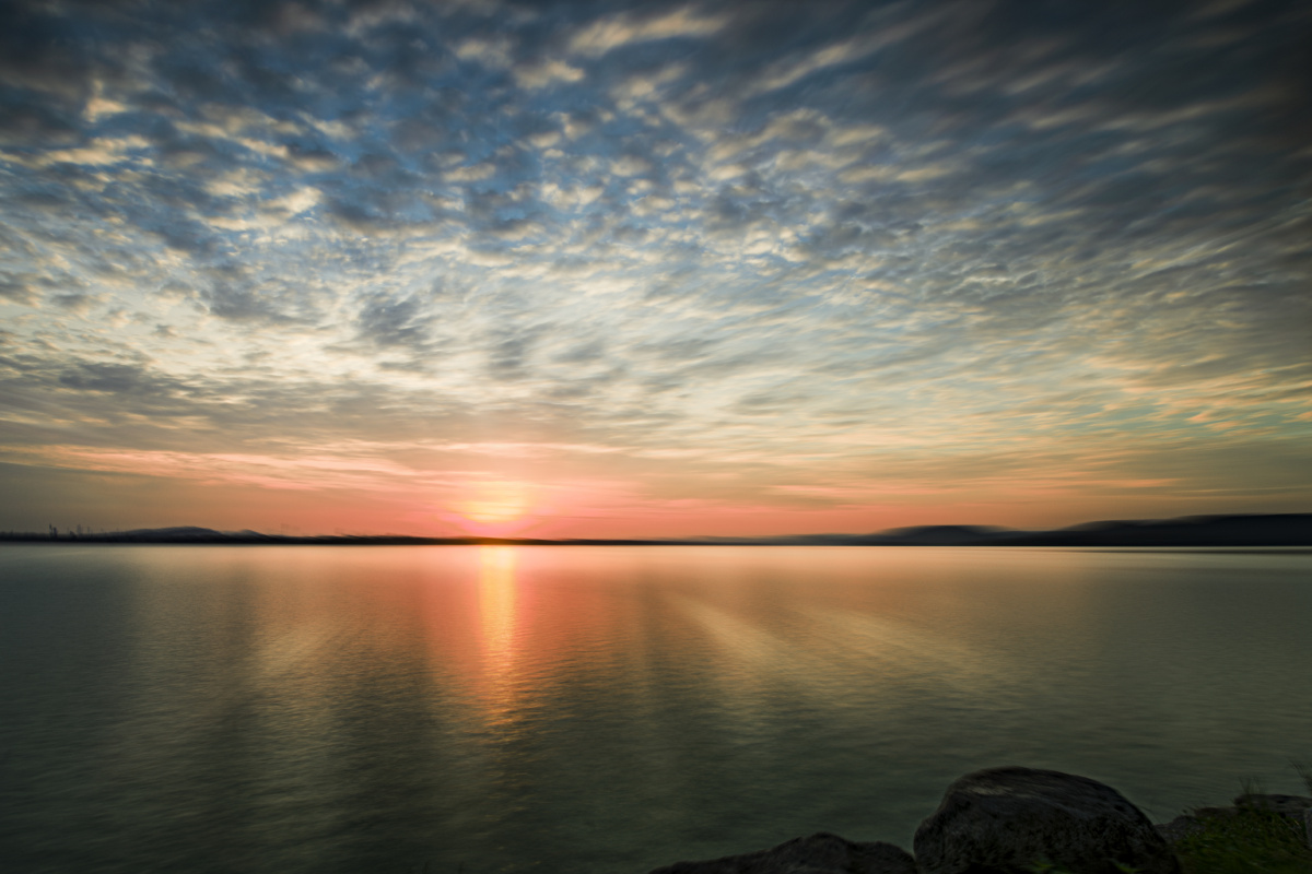 大美东湖曙光四射曾院平摄影