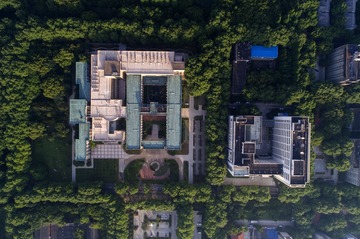 6.俯瞰图书馆曾院平摄影