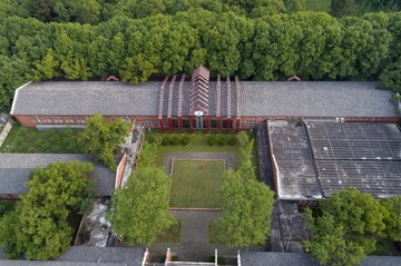 8.校史馆曾院平摄影