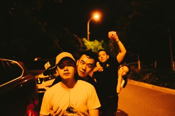 001