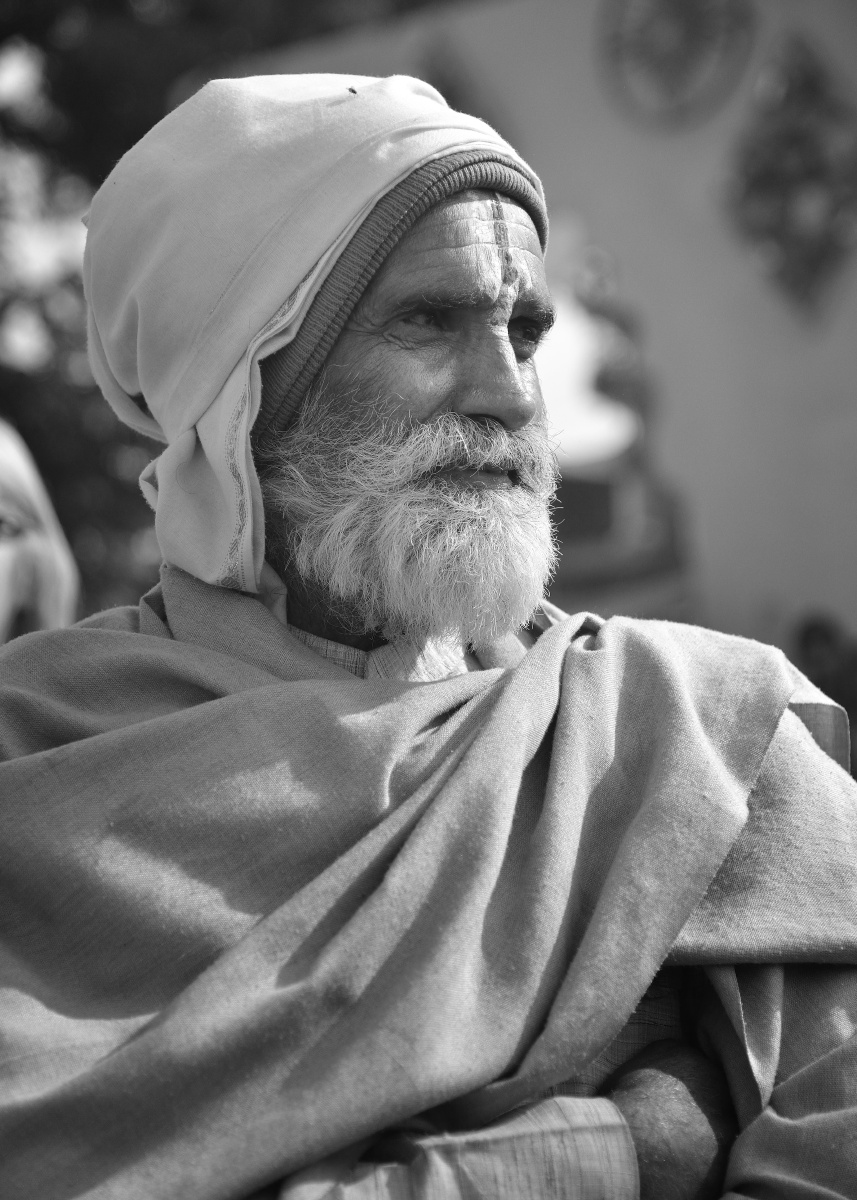 印度普什卡骆驼节集市上的人们