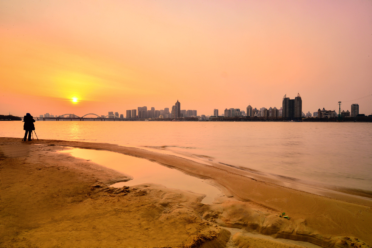 松花江日出 - 哈尔滨时光机器厂 - 图虫