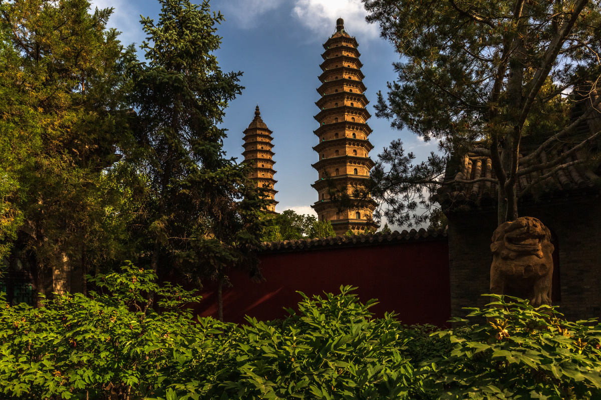 中国山西太原市双塔寺景区风光2020年6月3日太原双塔寺景区三晋名刹