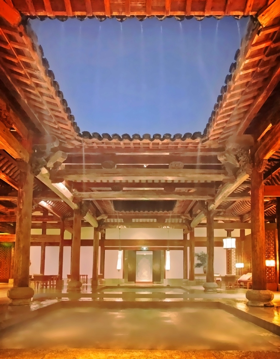 4摄于绍兴.绍兴某品牌酒店徽派古建筑客房大厅