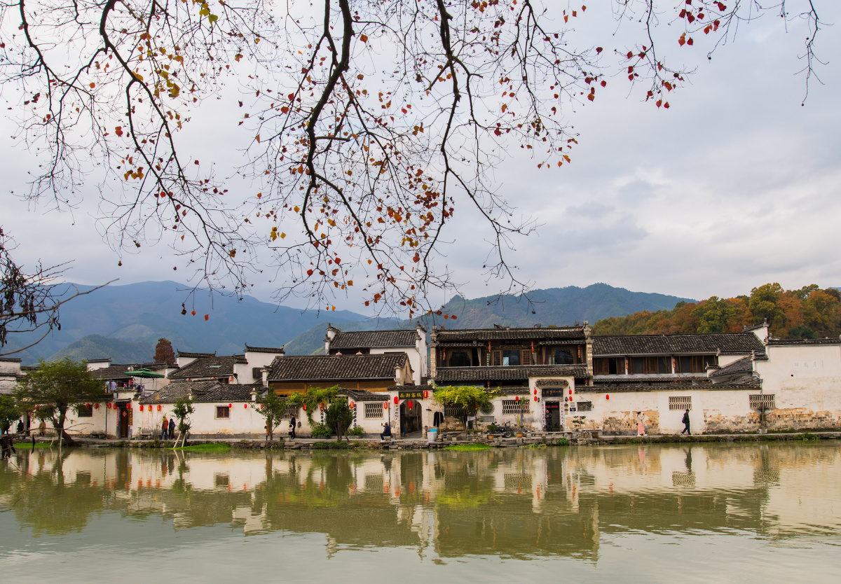 拍摄于安徽省黄山市黟县宏村轩辕傲风关注