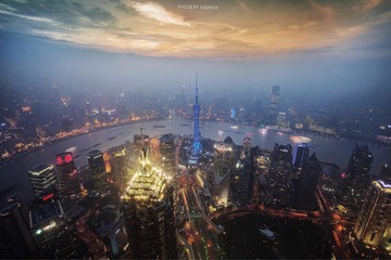 听说最近陆家嘴挺火