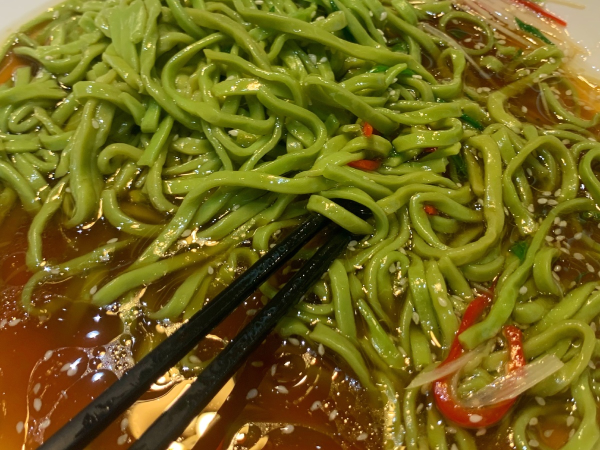 茶叶饺子,茶叶麻糍,茶叶面条还是第一次品尝到!