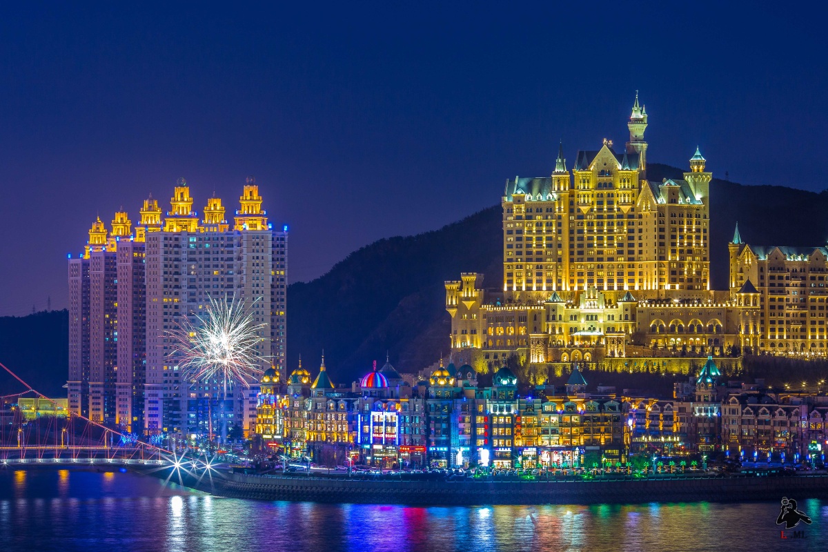 烟花下的星海湾城堡