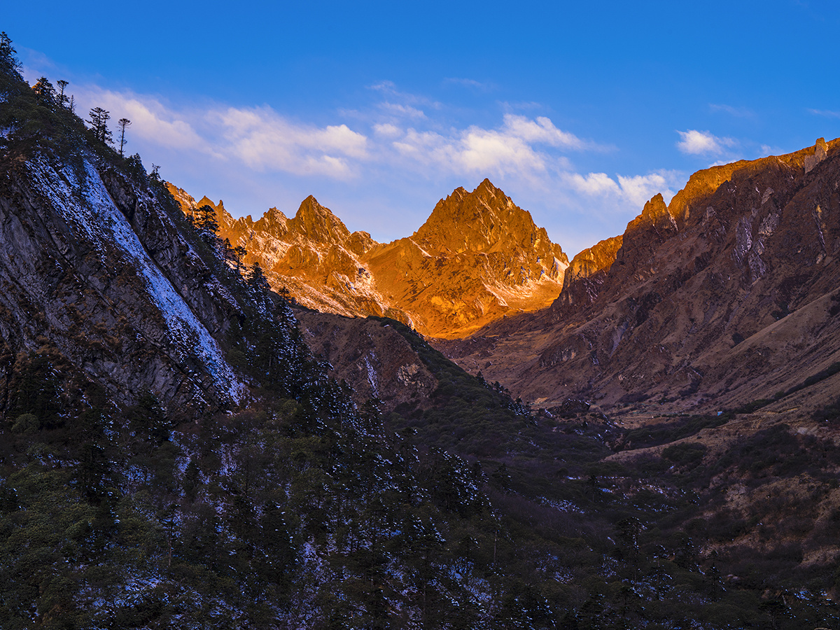 东拉山大峡谷秋色