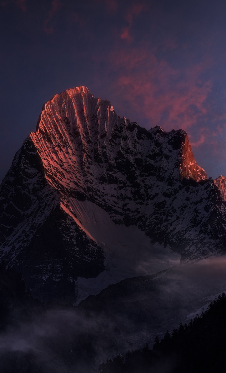 被称之为贝壳峰驾车了到这里由于山峰藏于群山之间也只能用长焦拍摄了