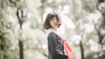001