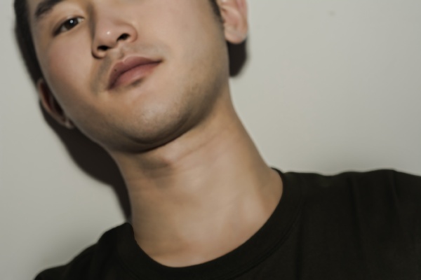 浪迹天涯的李大磊的最新作品