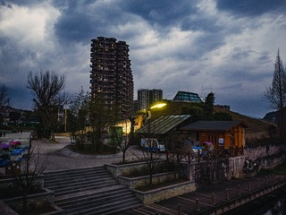 275721