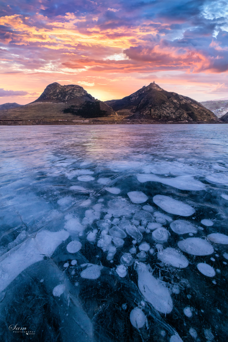 冬日冰泡湖——那年跟好友一起翻山越岭追寻冰湖,作为离别最后一拍,有