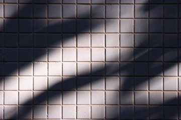 320632