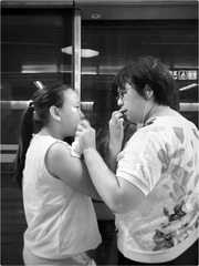 《母女》