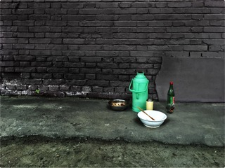 《餐桌》