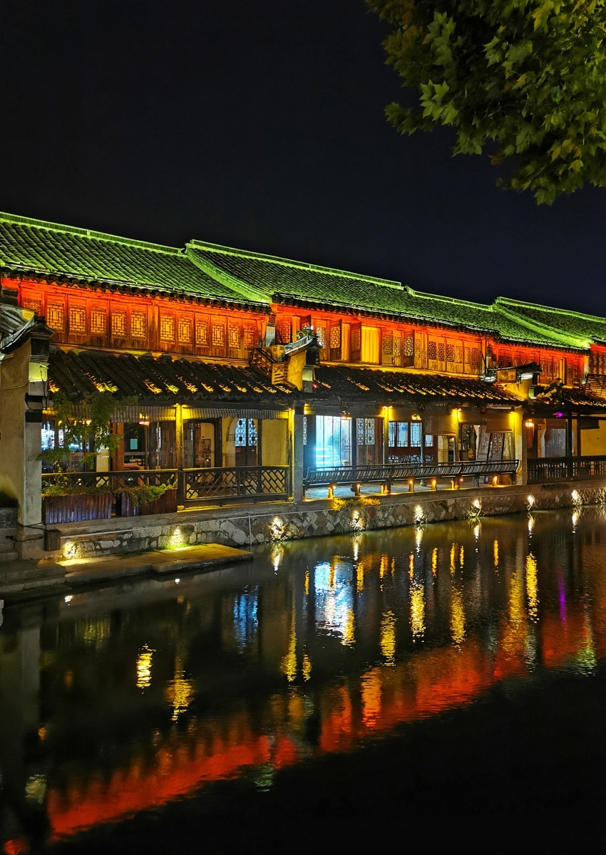 南浔夜色拍摄于湖州南浔古镇景区