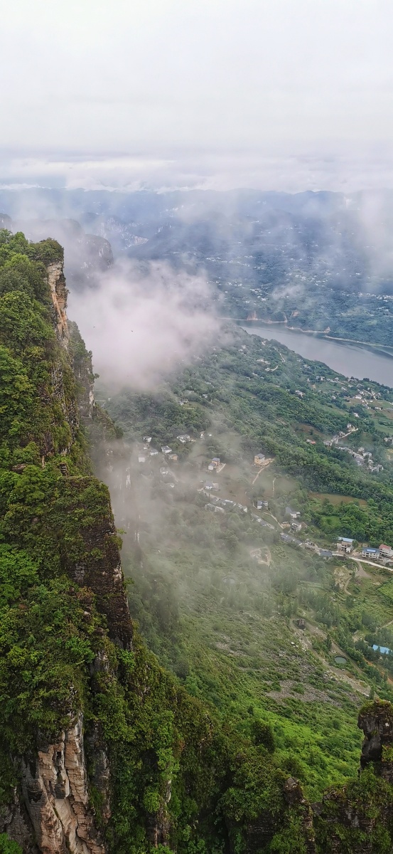 建始县黄鹤桥峰林景区