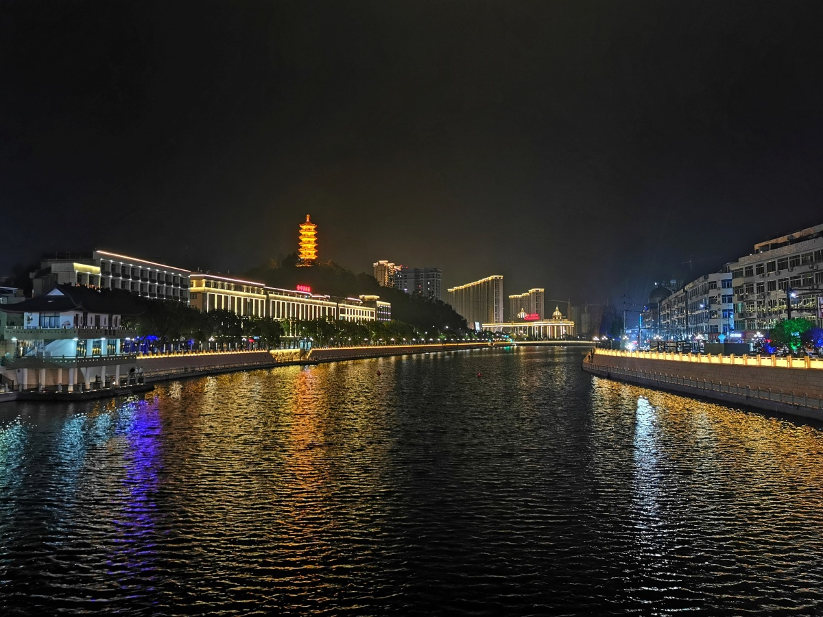 文成.大峃镇夜景,共三张图.