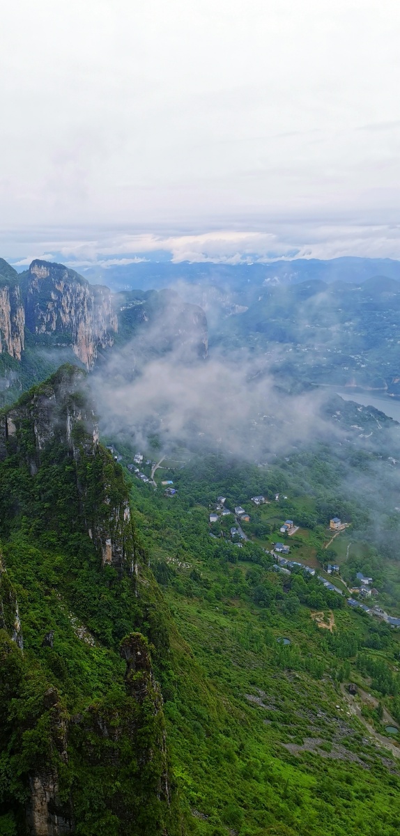 建始县黄鹤桥峰林景区