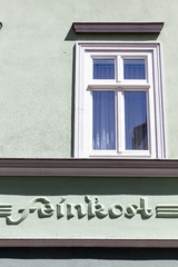 _IGP6467-9